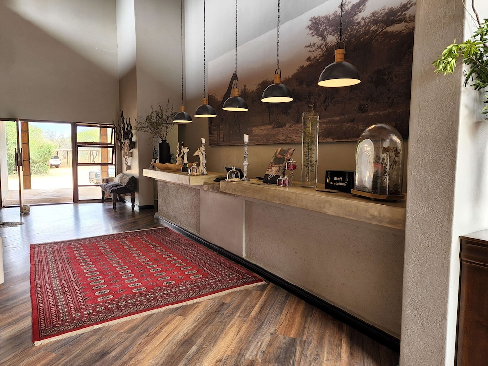 Becks Safari Lodge 12/77