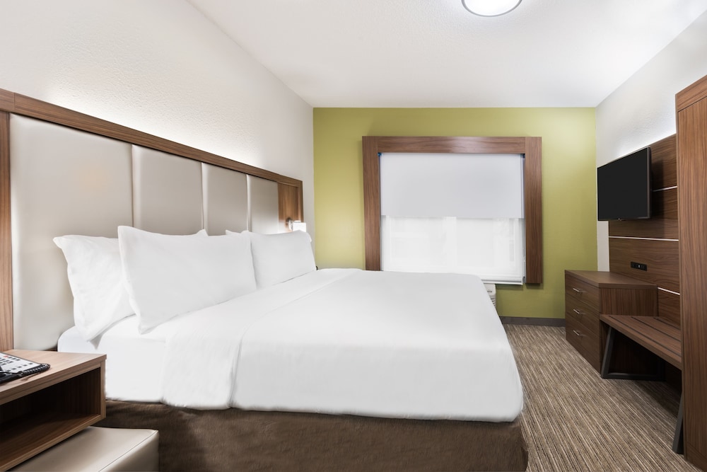 Holiday Inn Express And Suites Columbus Airport East 8/46