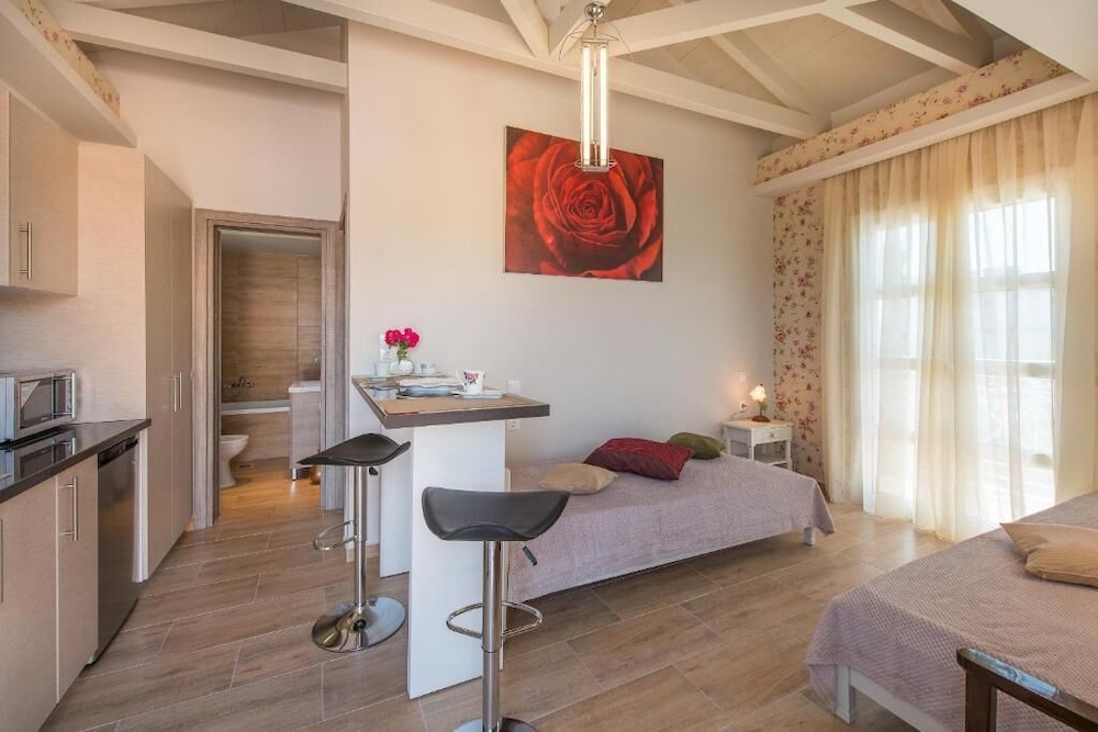 Aeolos Boutique Hotel & Suites 42/65