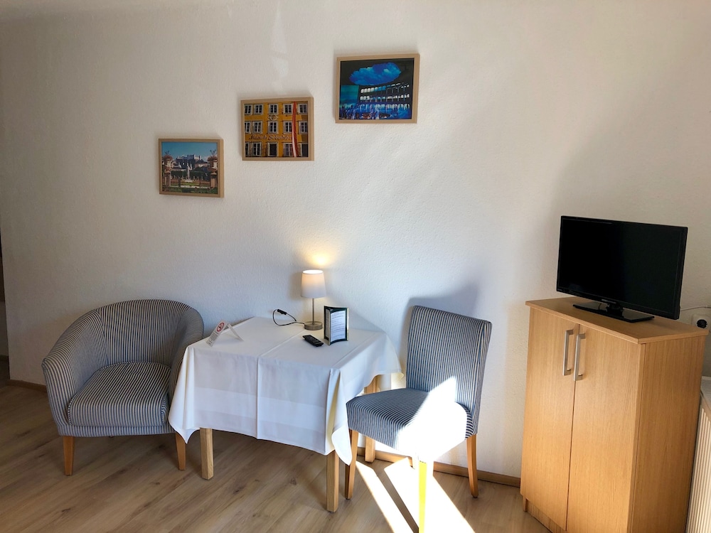 Hotel Schoene Aussicht 19/50