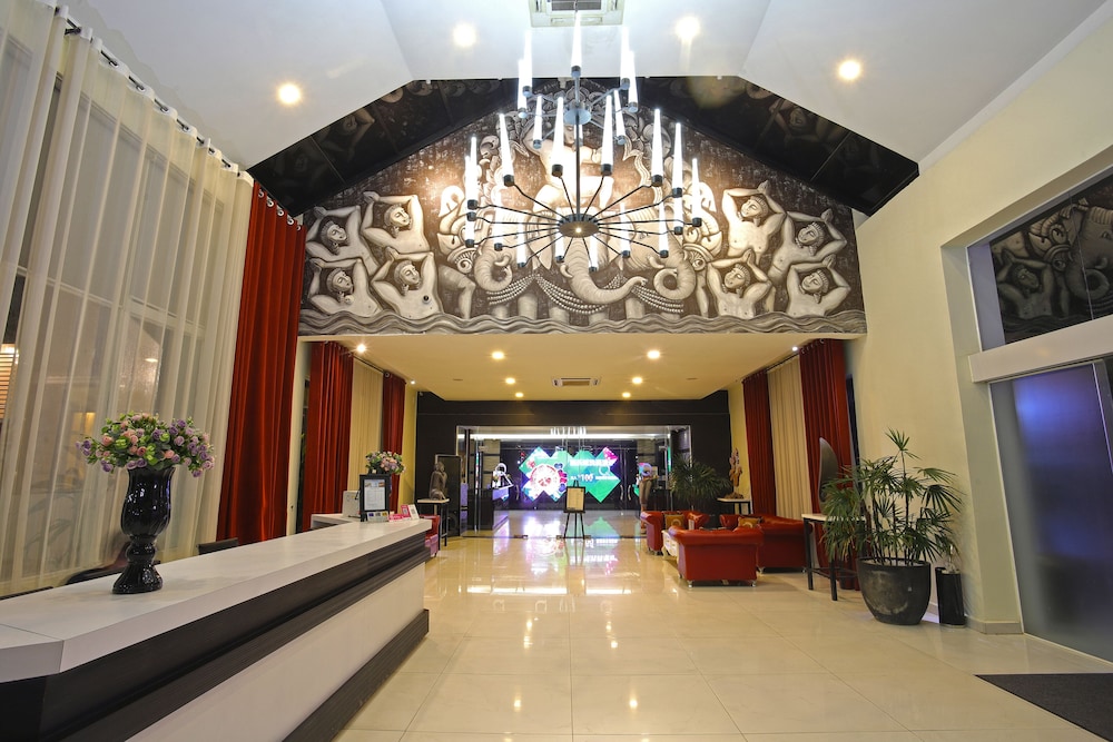 Queenco Casino And Hotel 6/71