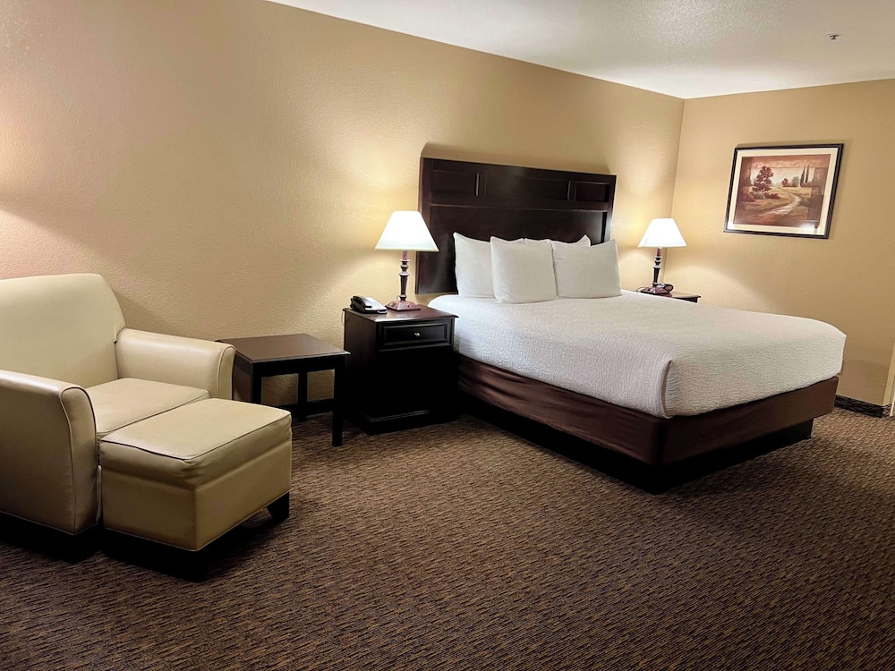 Standard, King Bed