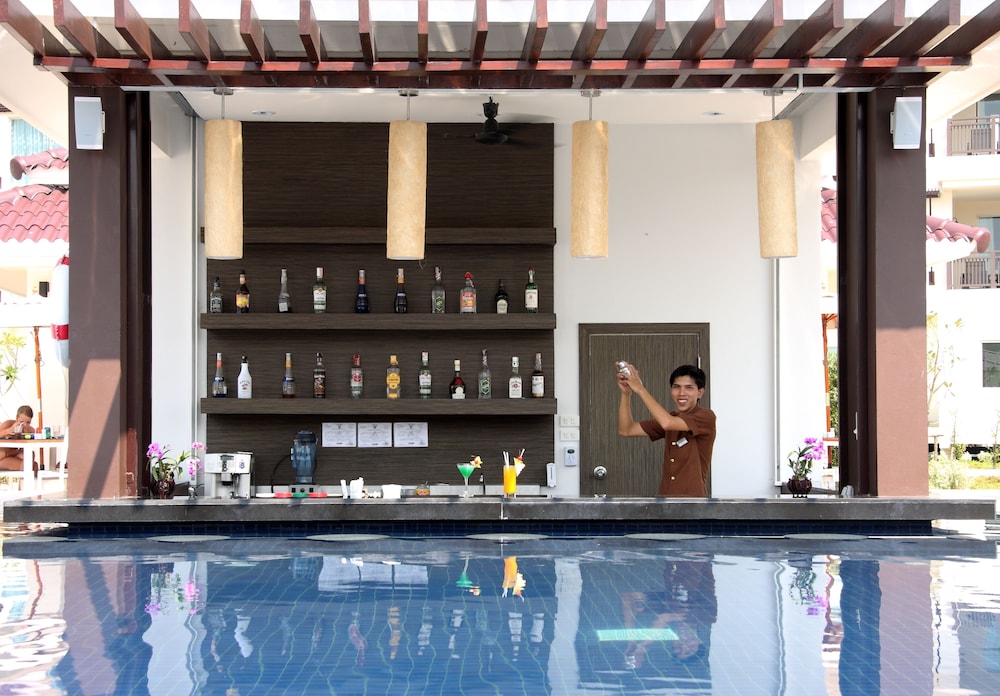 Kantary Beach Hotel 10/49