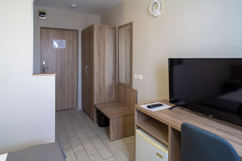 City Hotel 28/50