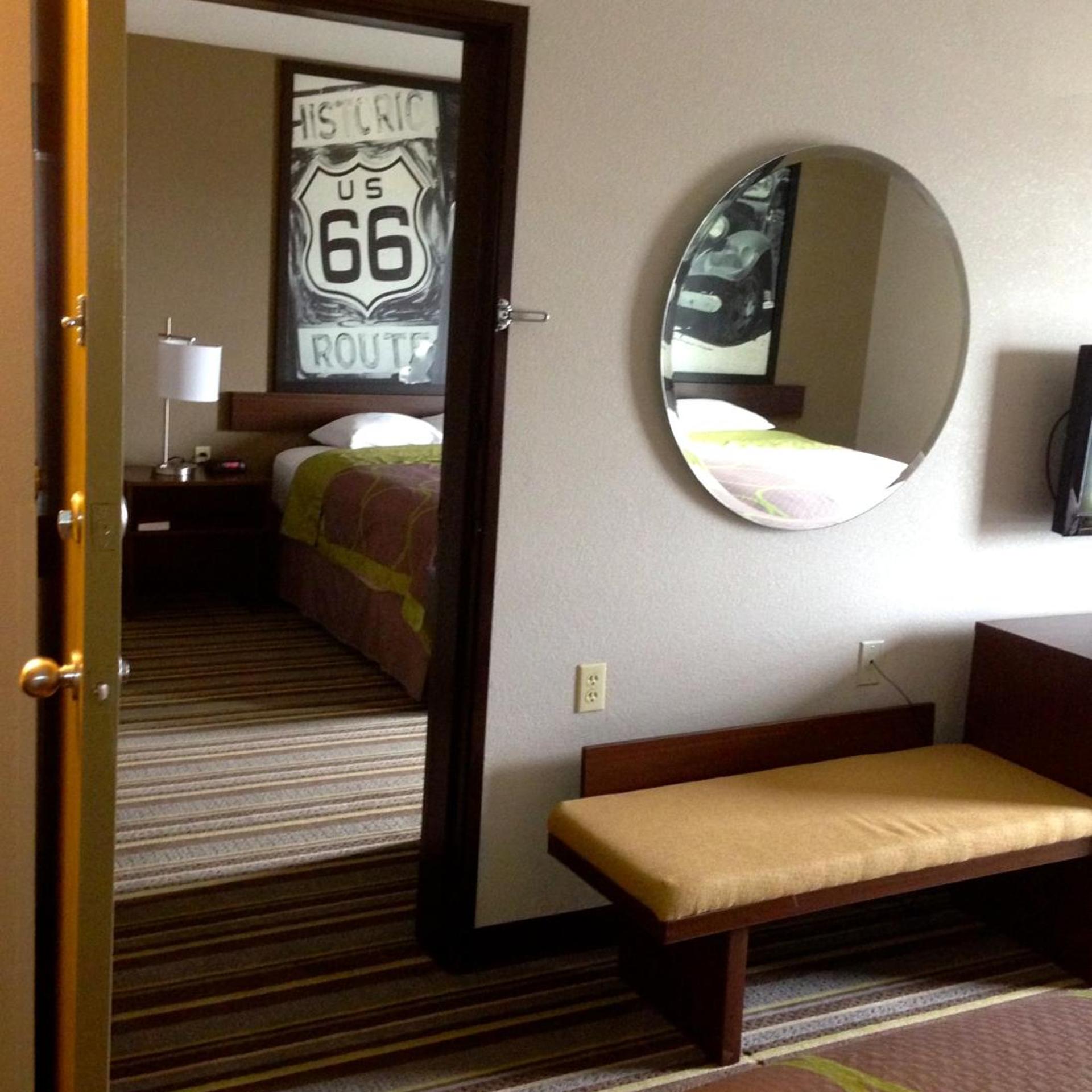 Super 8 by Wyndham Strafford/Springfield Area 19/36