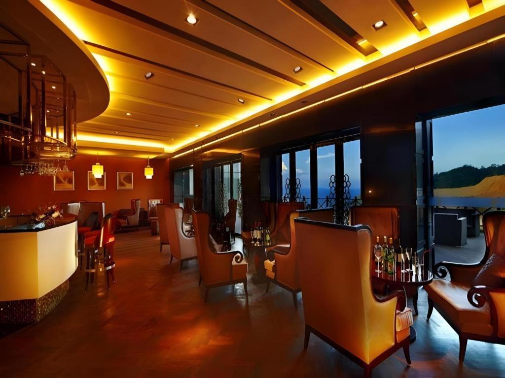 Golden Coast New Century Resort Wenzhou 48/59
