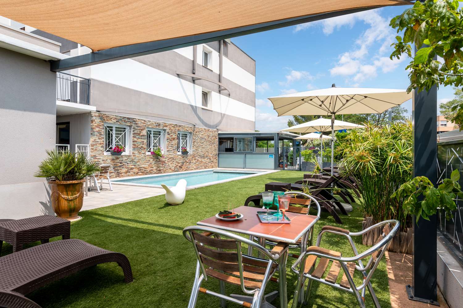 Sure Hotel by Best Western Beziers Le Monestie 12/17