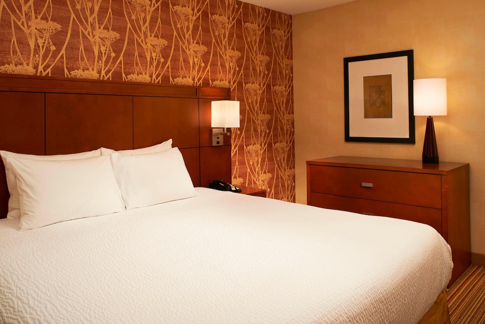 Courtyard by Marriott Des Moines West Clive 7/48