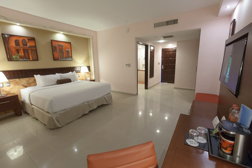 WYNDHAM MERIDA 10/58