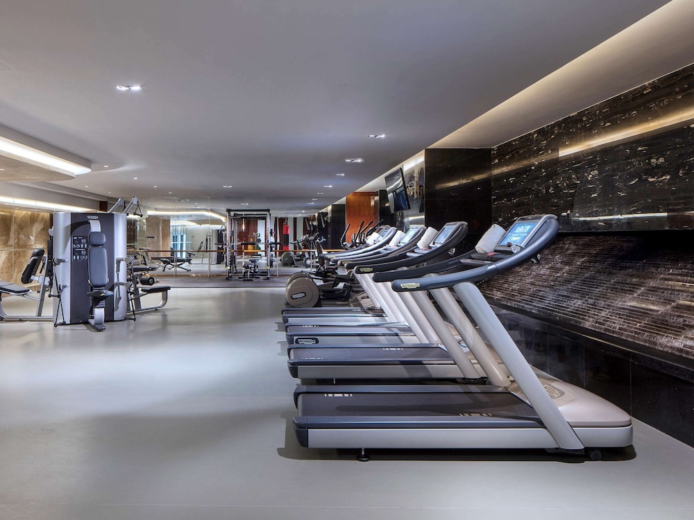 SOFITEL GUIYANG HUNTER 32/54