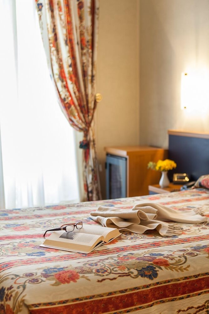 Hotel Gambara 16/29