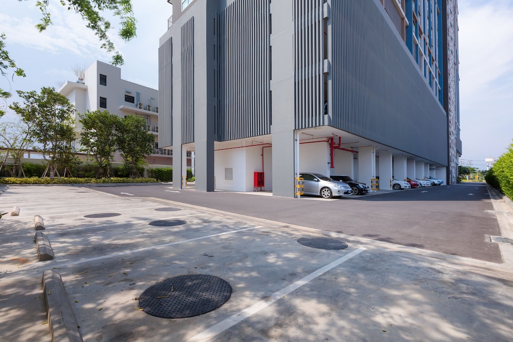 Baan Kiang Fah Hua Hin Condominium By Montri 36/42