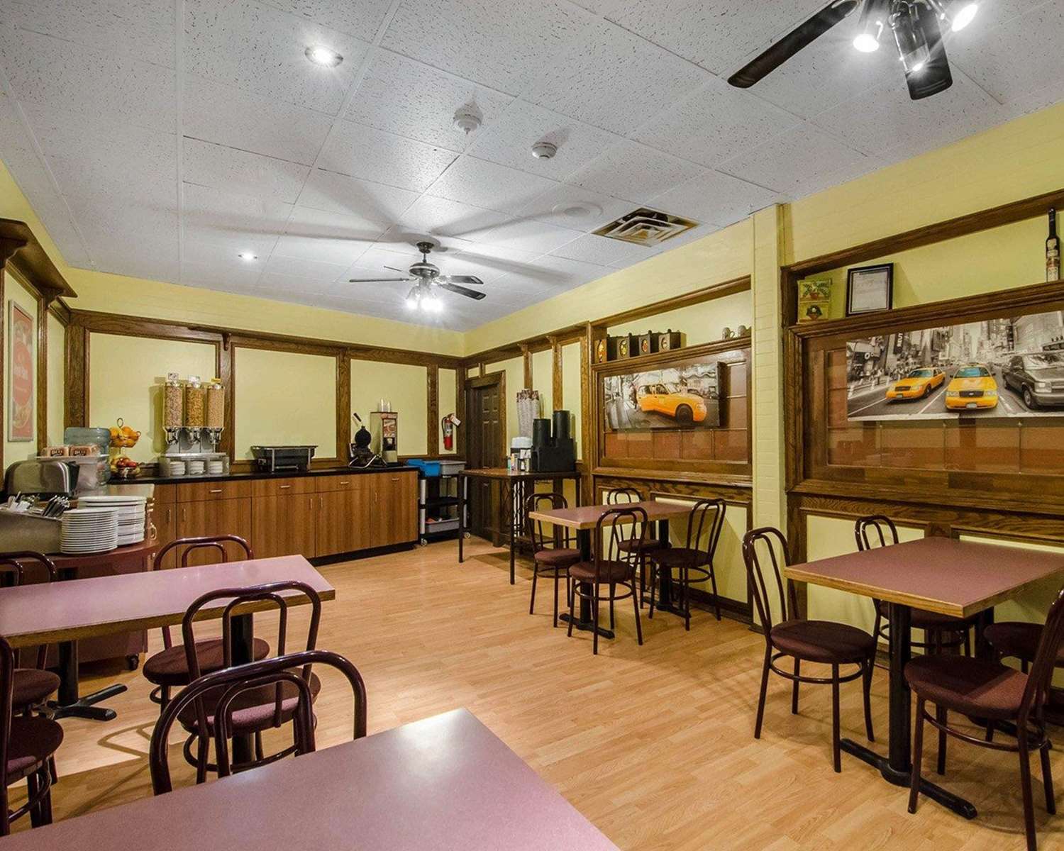 Travelodge by Wyndham Fort St John 10/19