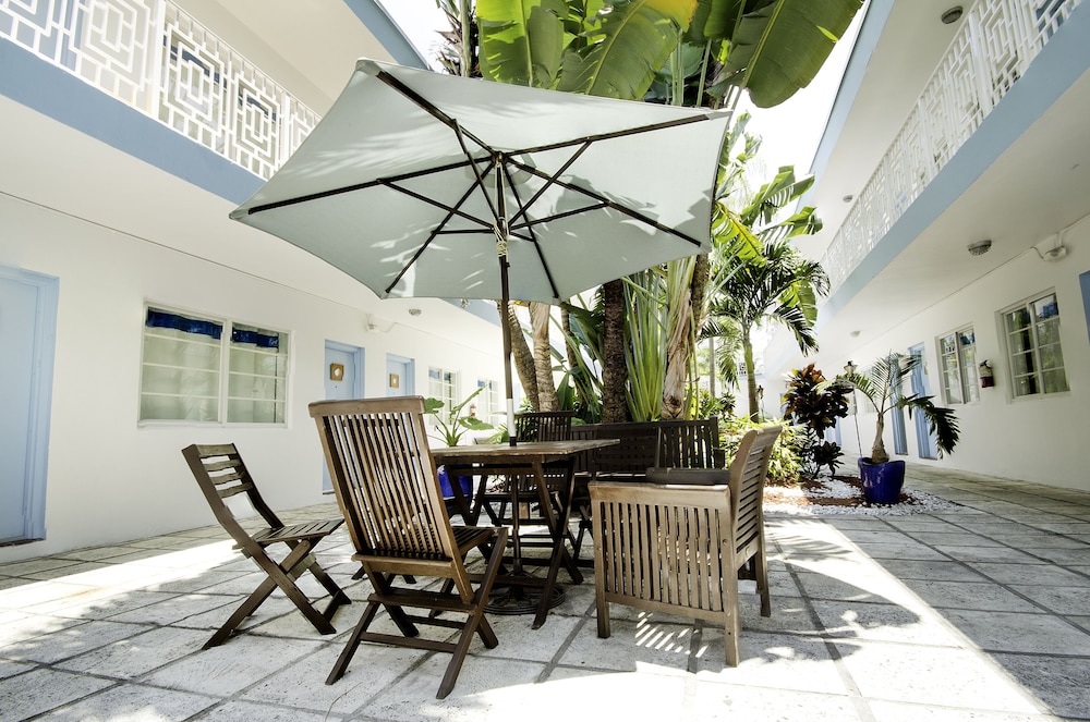 Aqua Hotel & Suites, Miami Beach 44/51