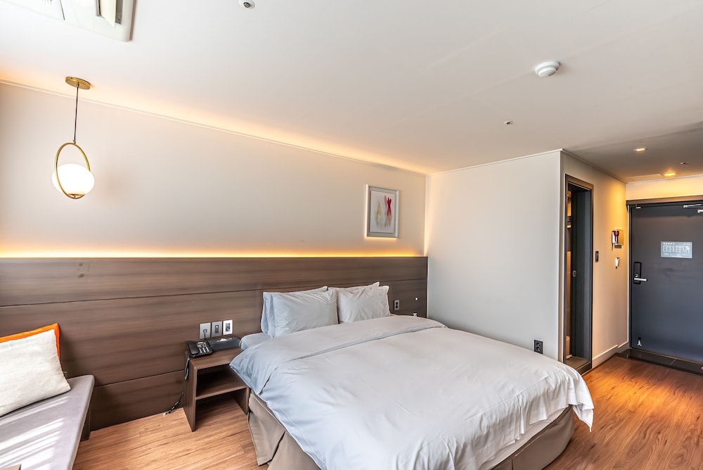 Hotel the Grang Jungmun 21/50