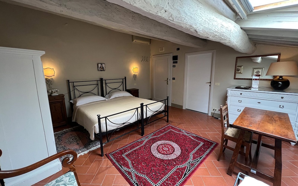 Piccolo Hotel Cortona 18/48