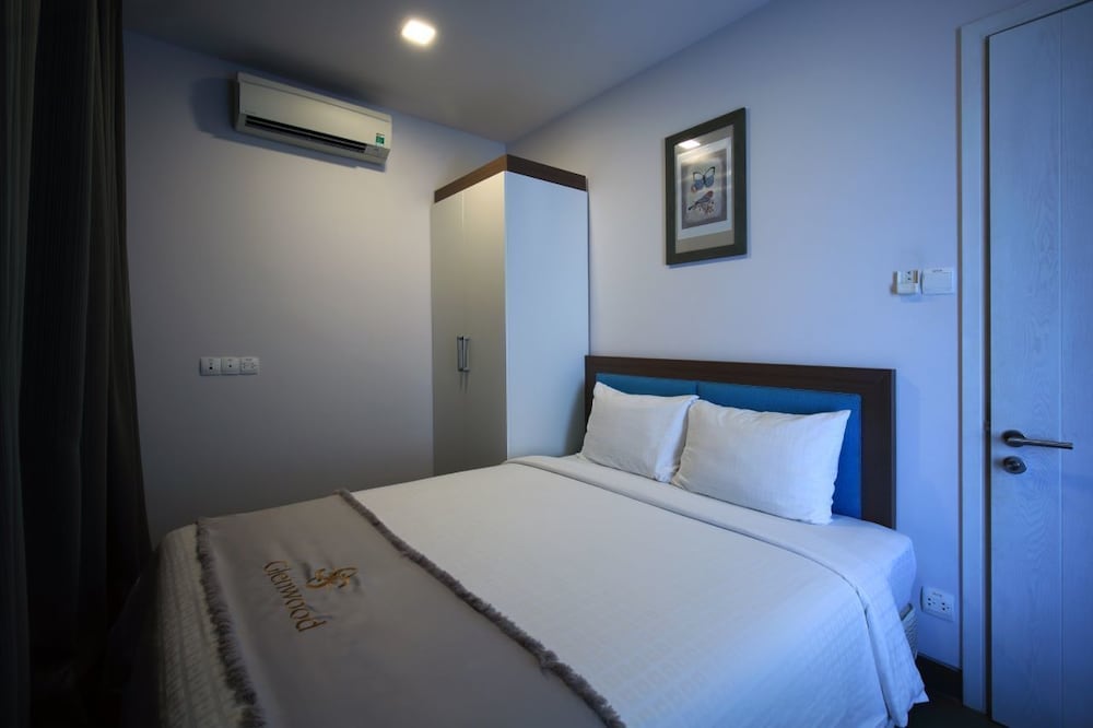 Glenwood Suites 6/49