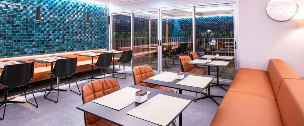 Hotel 3K Porto Aeroporto 36/53