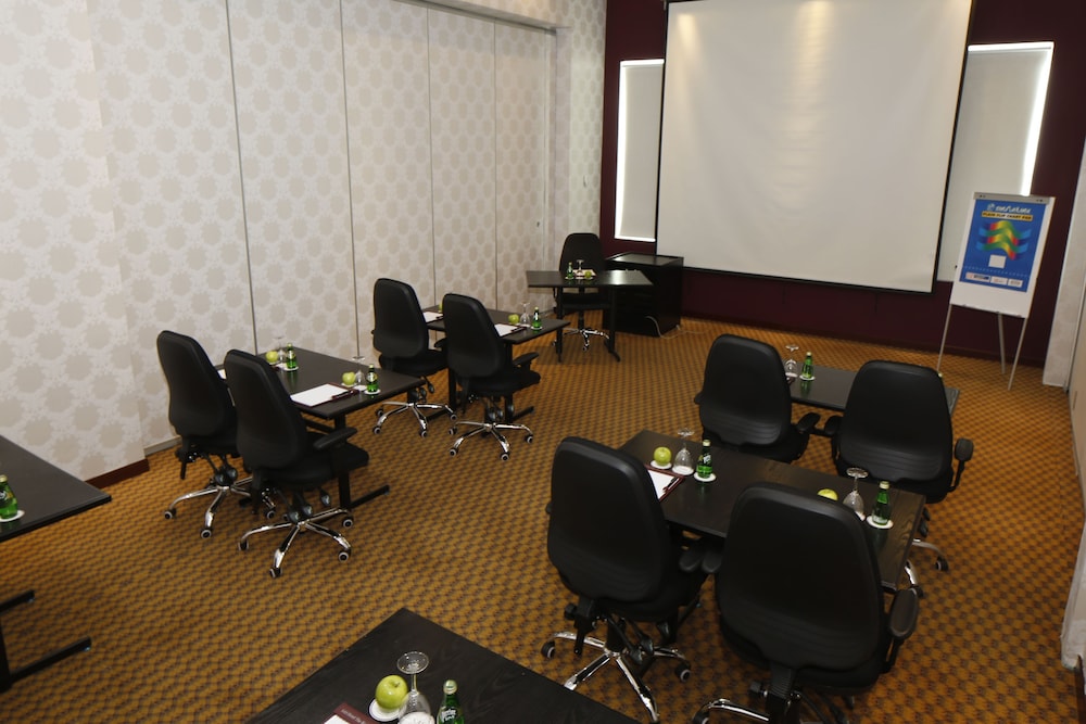 فندق ورويك الجبيل(Warwick Al Jubail Hotel) 64/70