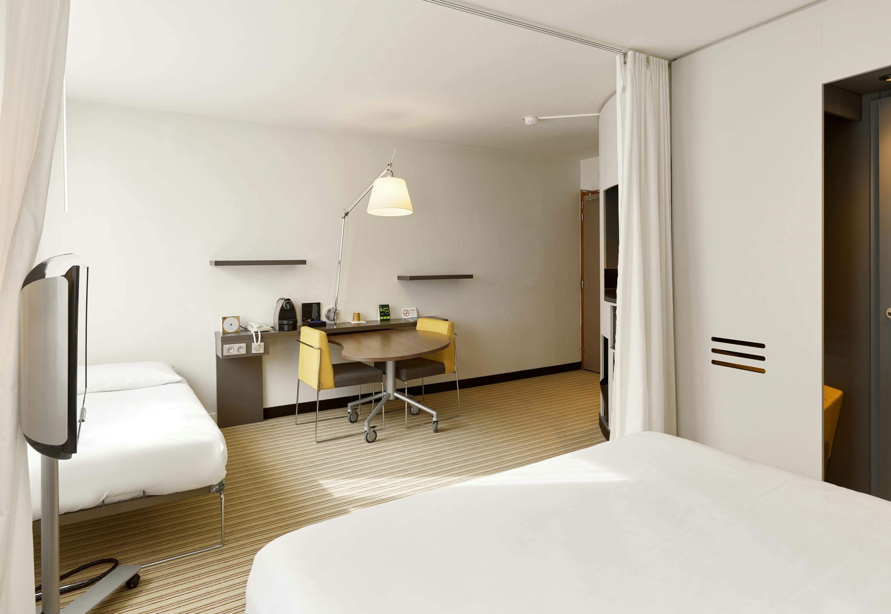 B&B HOME Rueil-Malmaison Gare 22/40