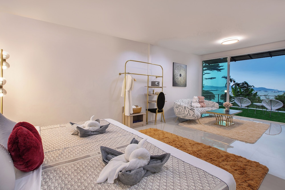 Nariya Bayfront Phuket 36/50