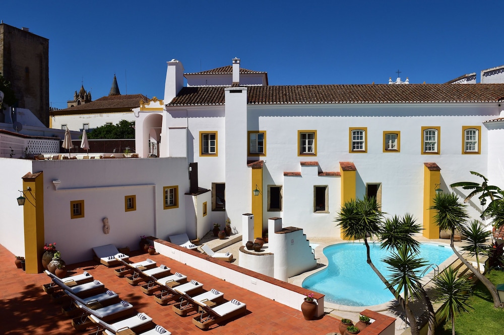 Pousada Convento Evora Historic Hotel in EVORA
