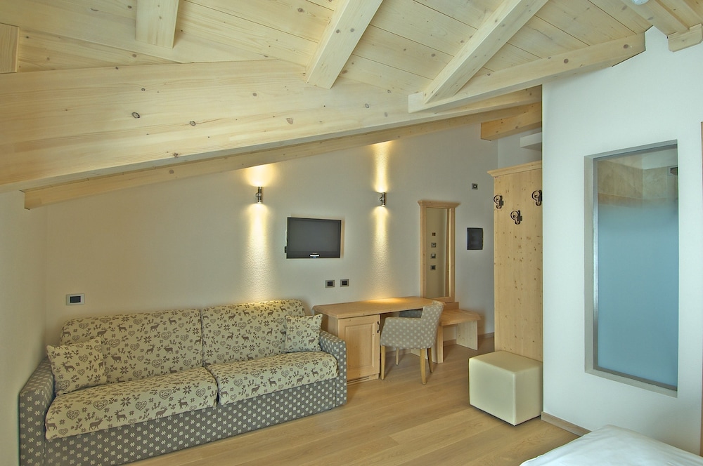 Alba Alpine Hotel 31/71