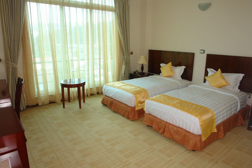 Sarem International Hotel 15/50
