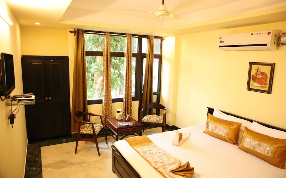 Nahar Singh Haveli 15/47