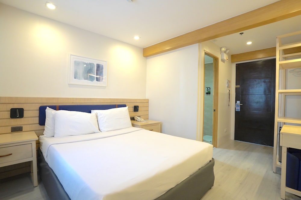 Cebu Uncle Tom's Cabin Hotel 25/66