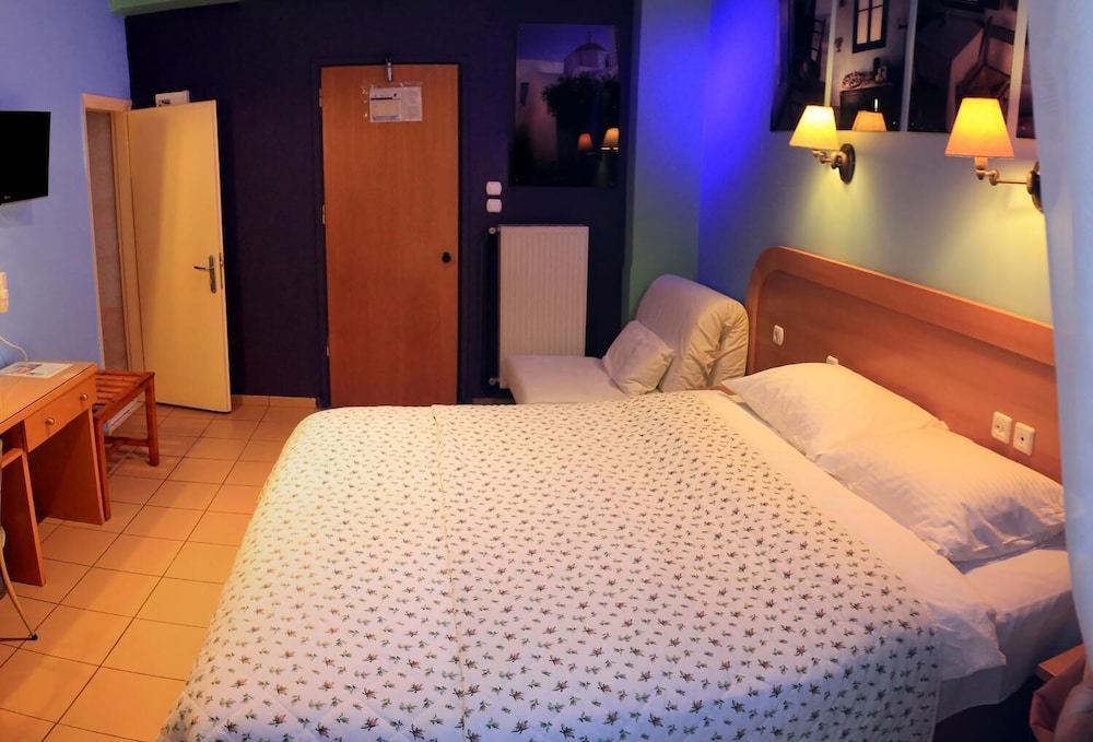 HOTEL SEGAS 13/43