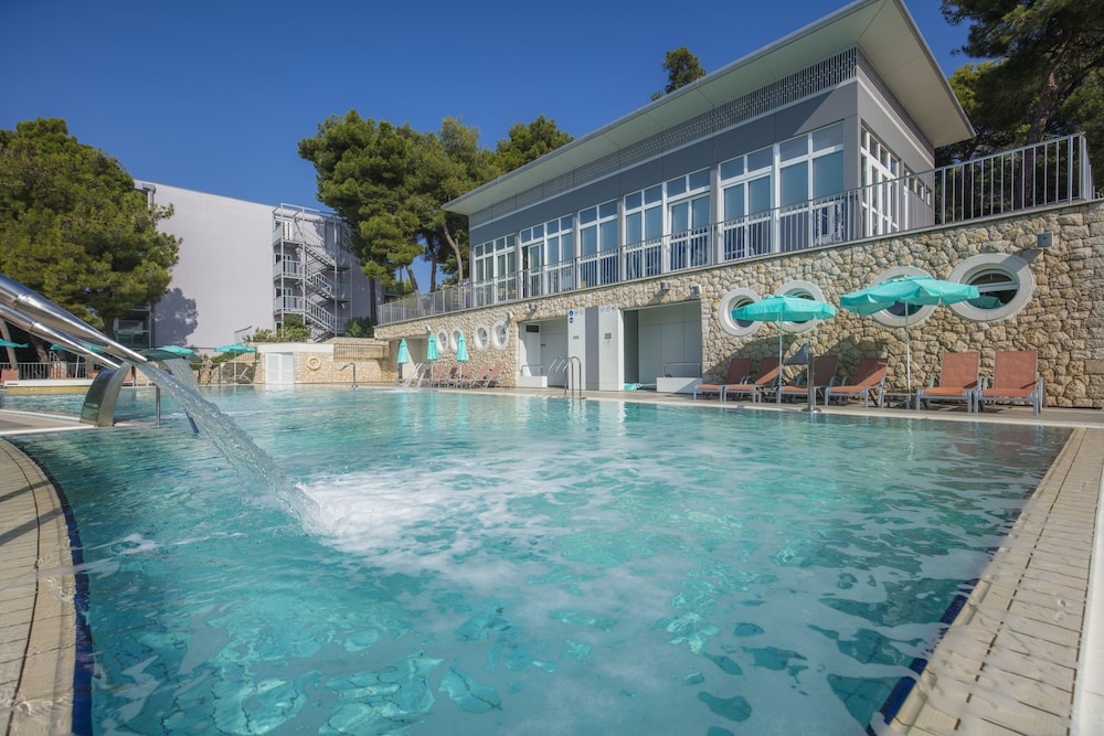 Family Hotel Vespera in LOSINJ