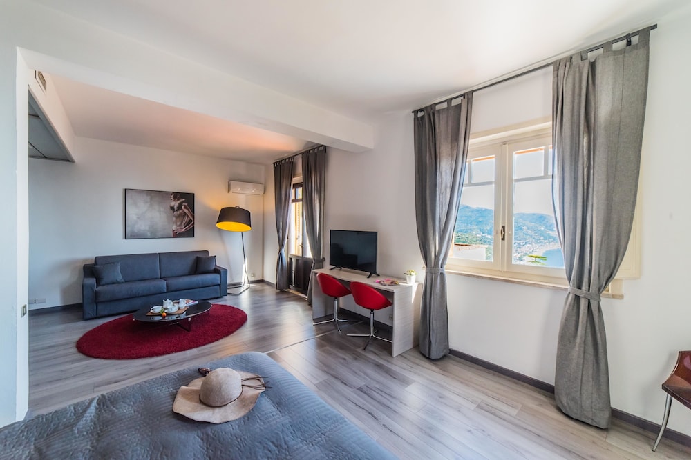 Hotel Villa Fiorita 36/66