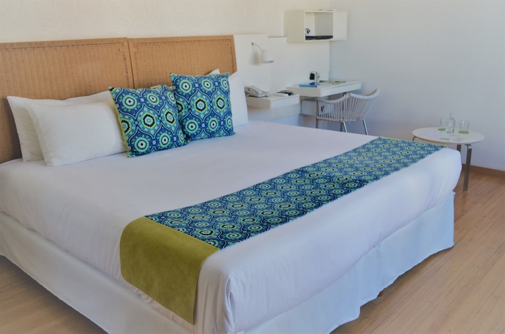CASACALMA HOTEL 8/64