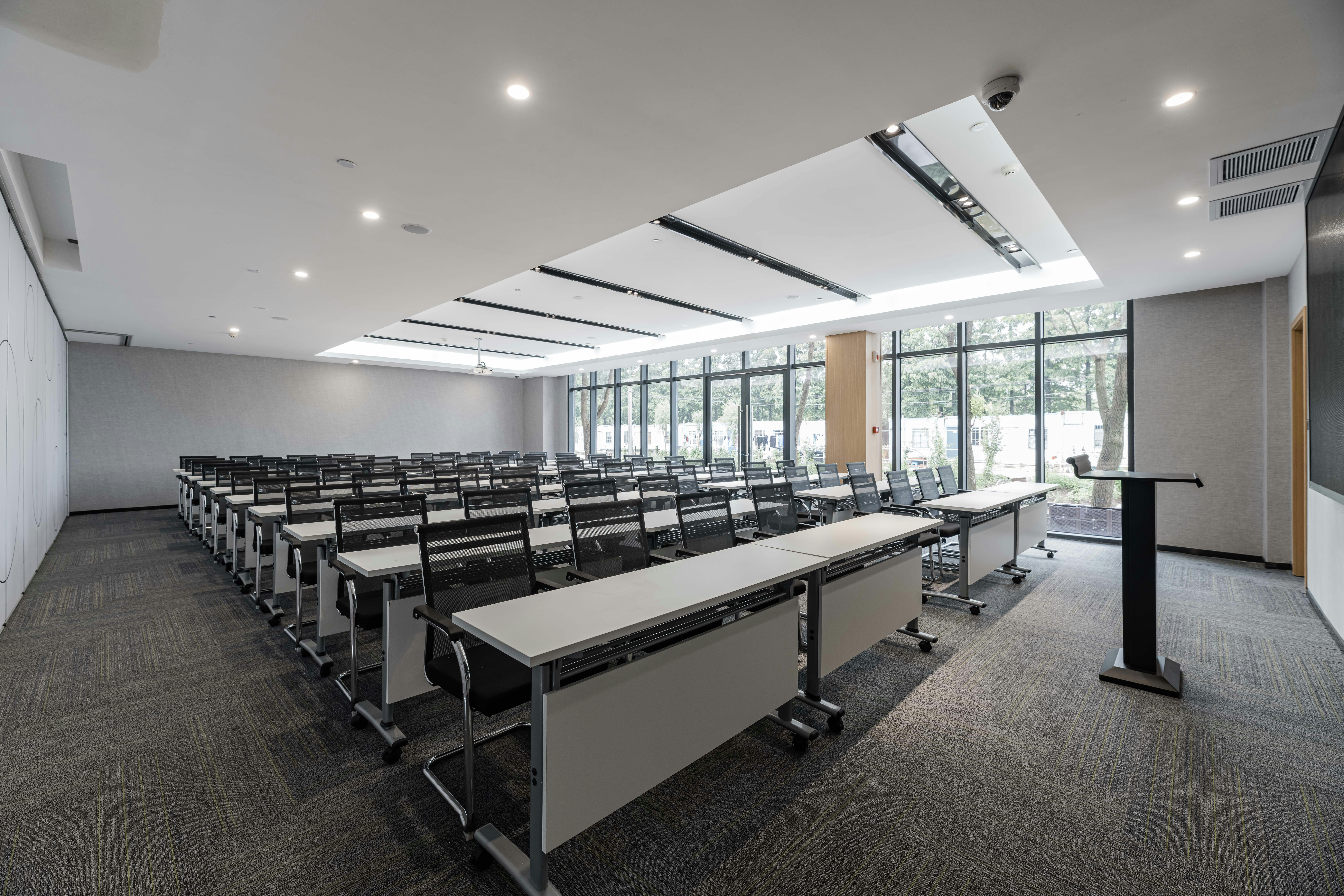 Holiday Inn Express Shanghai Pudong Chuansha 41/69