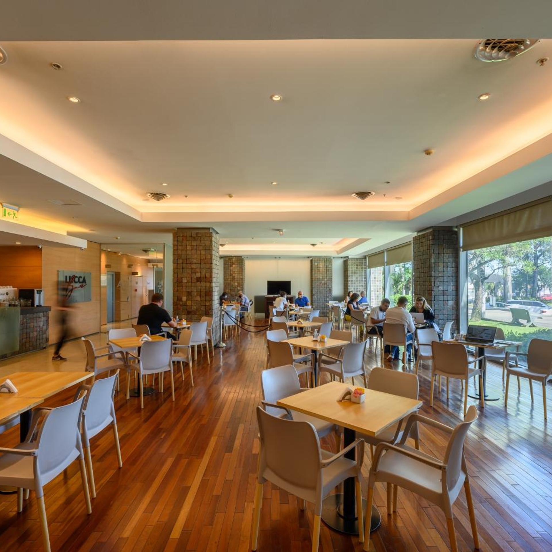 Orfeo Suites Hotel 36/50