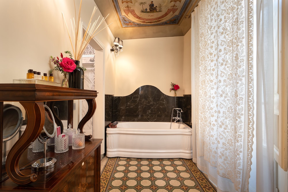 Piazza Pitti Palace 6/50
