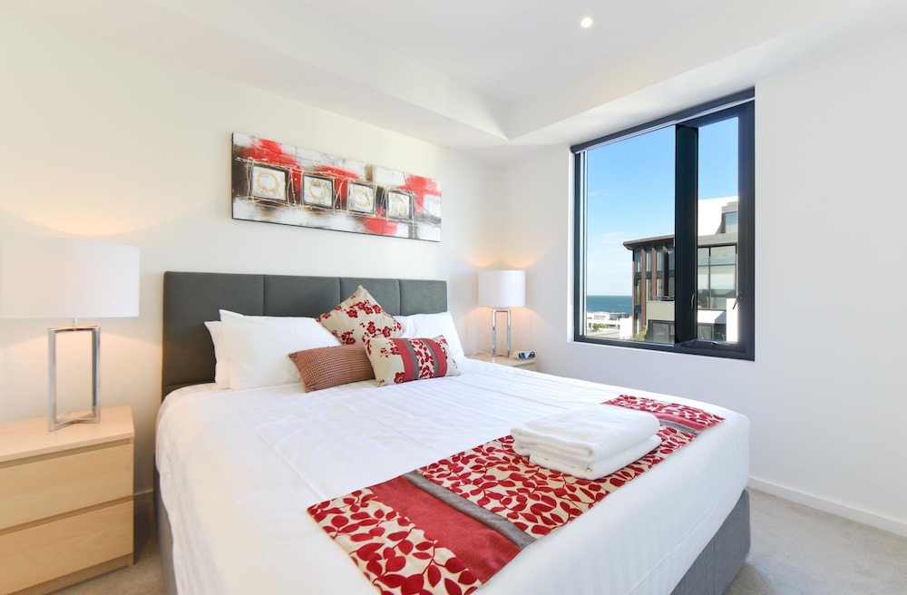 1 BEDROOM, APARTMENT