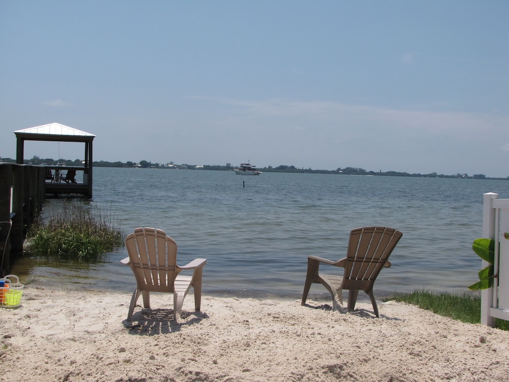 Paradise Cove at Lemon Bay 55/71