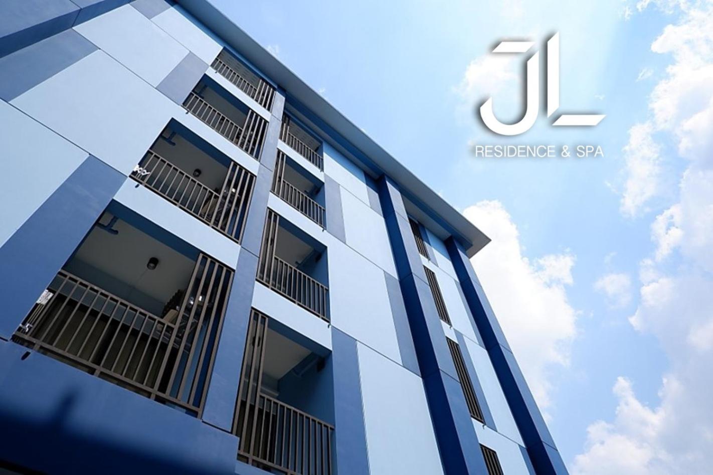 J and L Residence and Spa 1/24