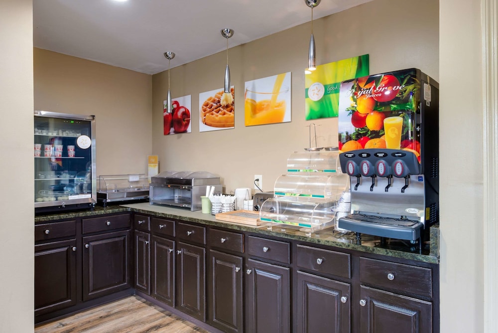 Quality Inn and Suites Rockingham 23/28