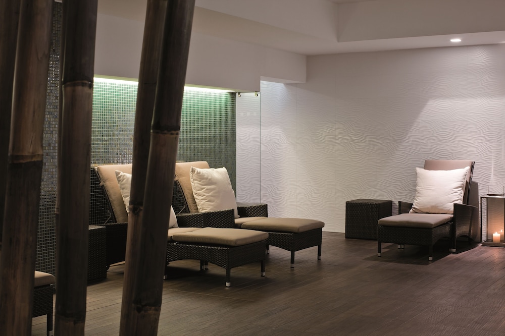 Ozadi Altura Beach Resort 40/68