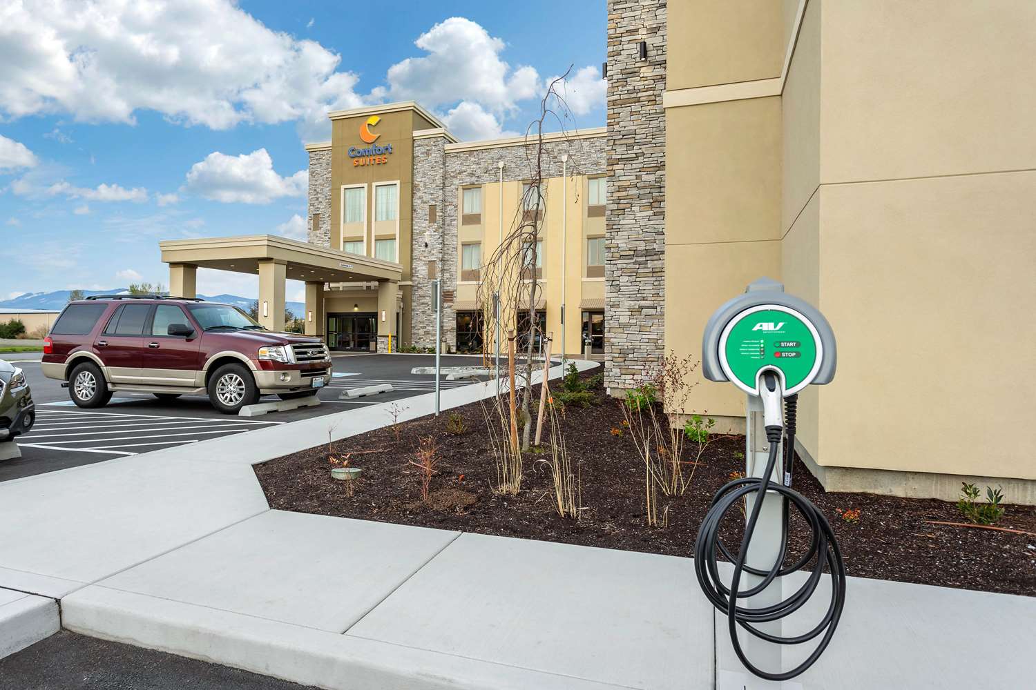 Comfort Suites Burlington Near I-5 37/37