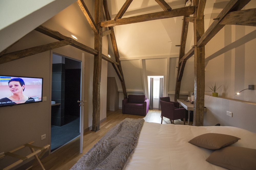 Chateau du Bost 26/44
