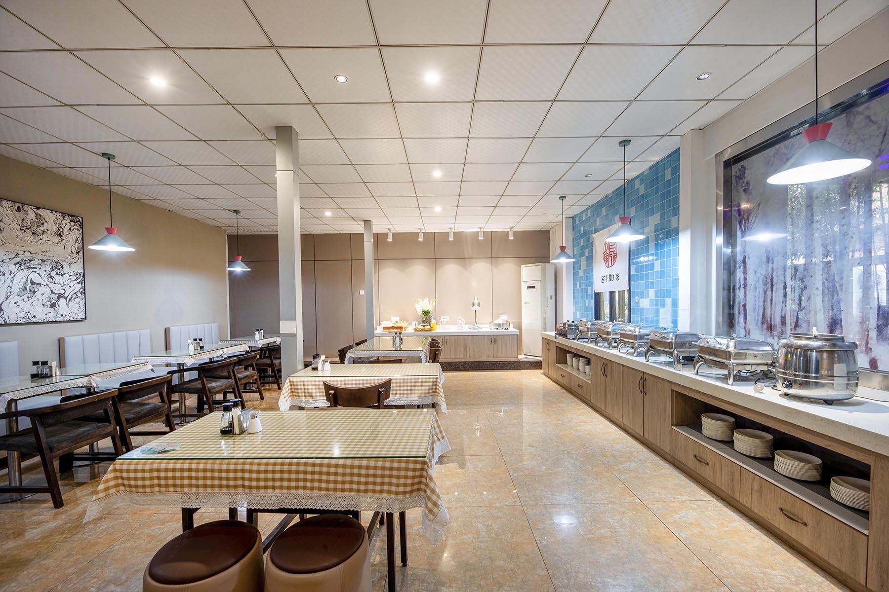 Home Inn (Jinhua Municipal Government Bayi South Street Subway Station) 43/49