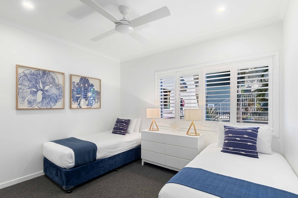 CULGOA POINT BEACH RESORT 36/72