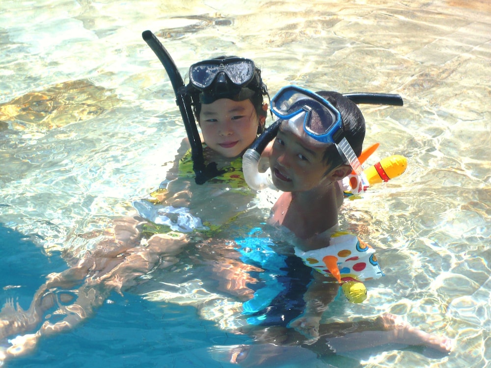 Hai Tide Beach Resort 46/74