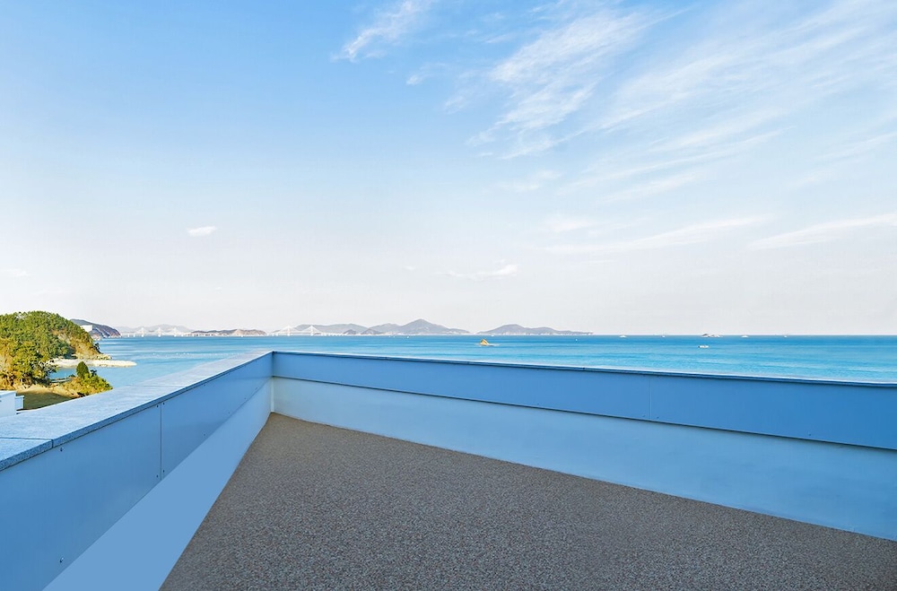 Ocean Terra Resort 31/50