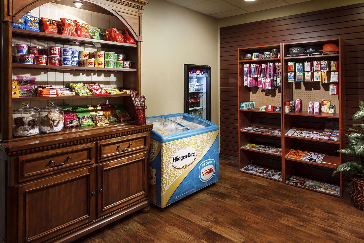Roosevelt Grand Dakota, SureStay Collection by Best Western 4/11