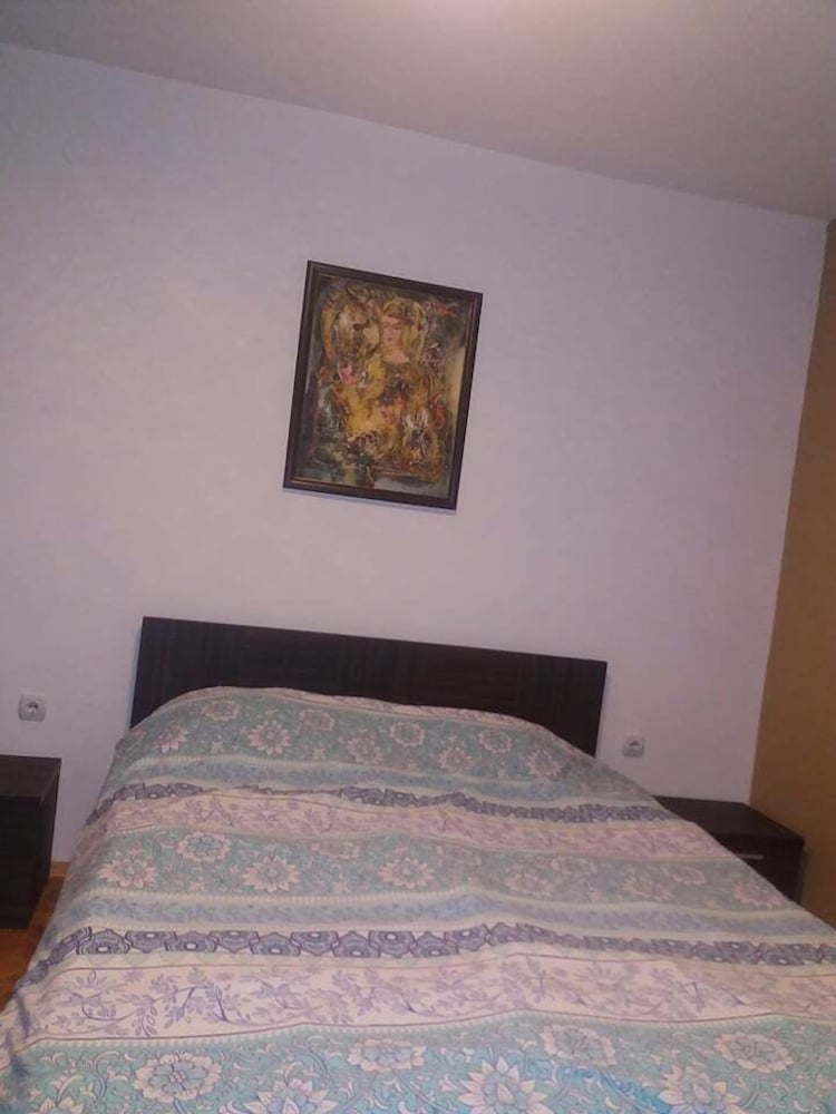 Grande House 8/40